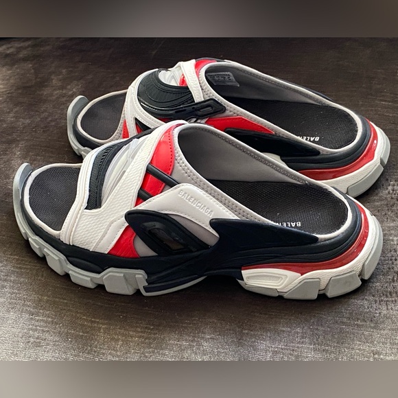 ✨PREOWNED ✨💯% AUTHENTIC BALENCIAGA SLIED SANDAL - Picture 4 of 8